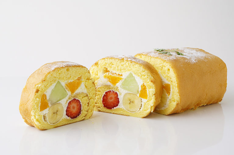 フルーツロールケーキ