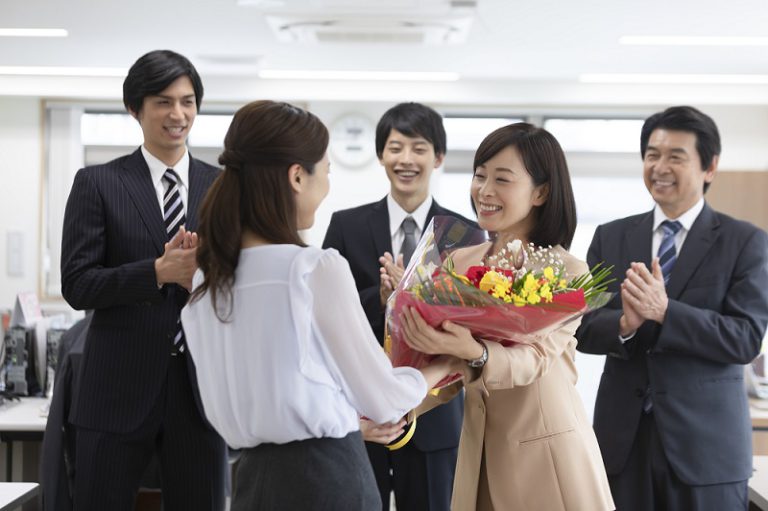 社内 お祝い