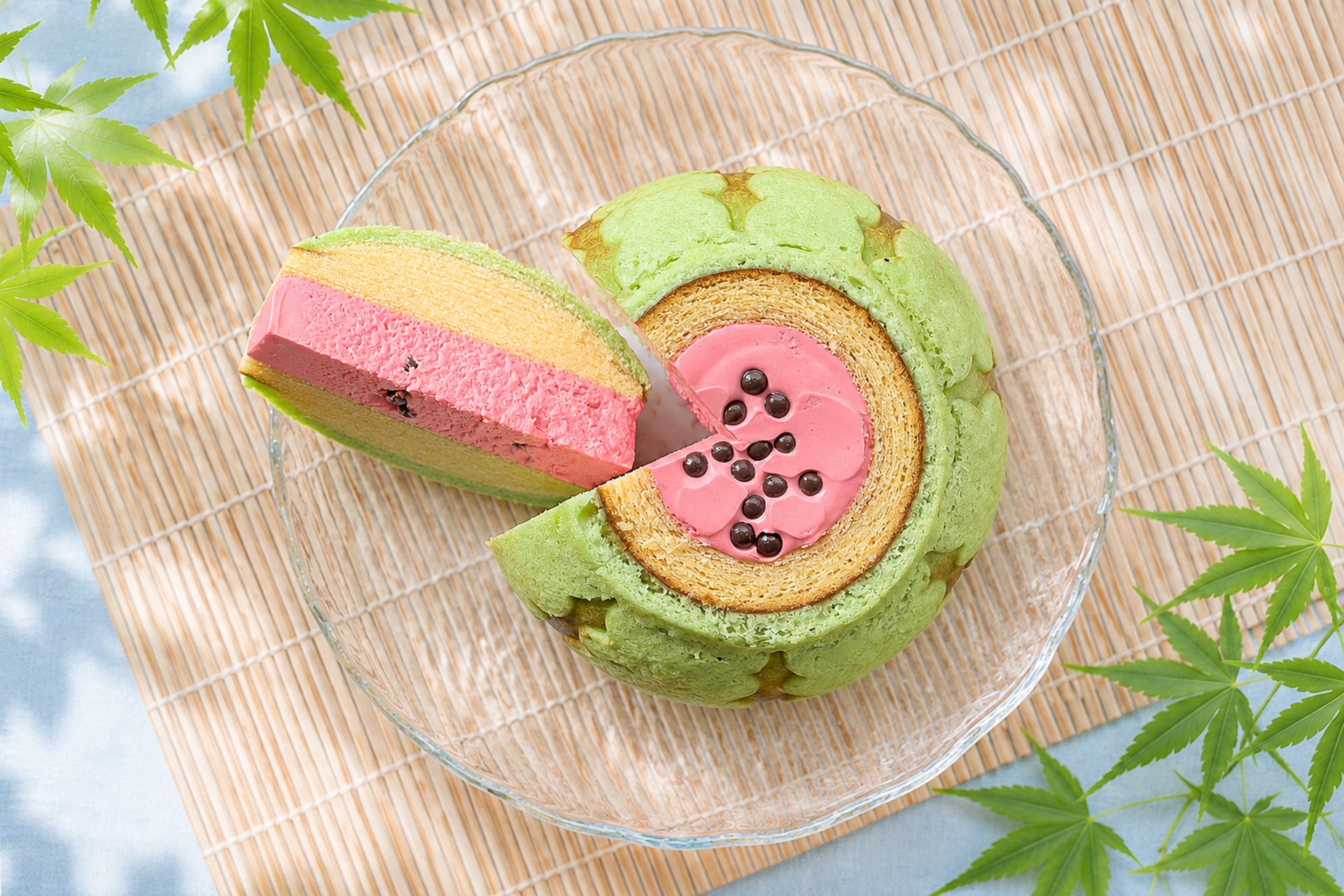 本物そっくり「すいかバウム」が生クリーム増量でリニューアル｜お菓子のたいよう