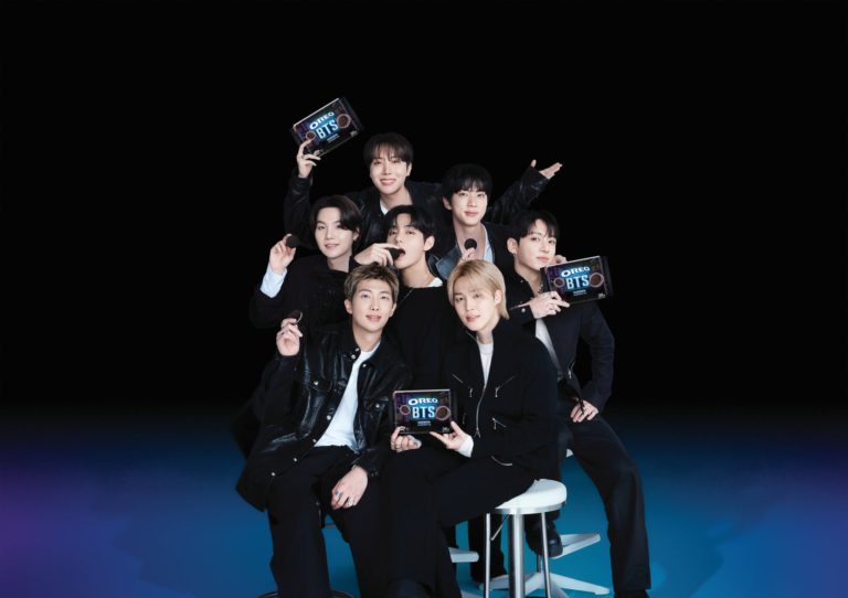 オレオ×BTSの限定パッケージ「バニラクリーム36枚」が8月3日発売開始