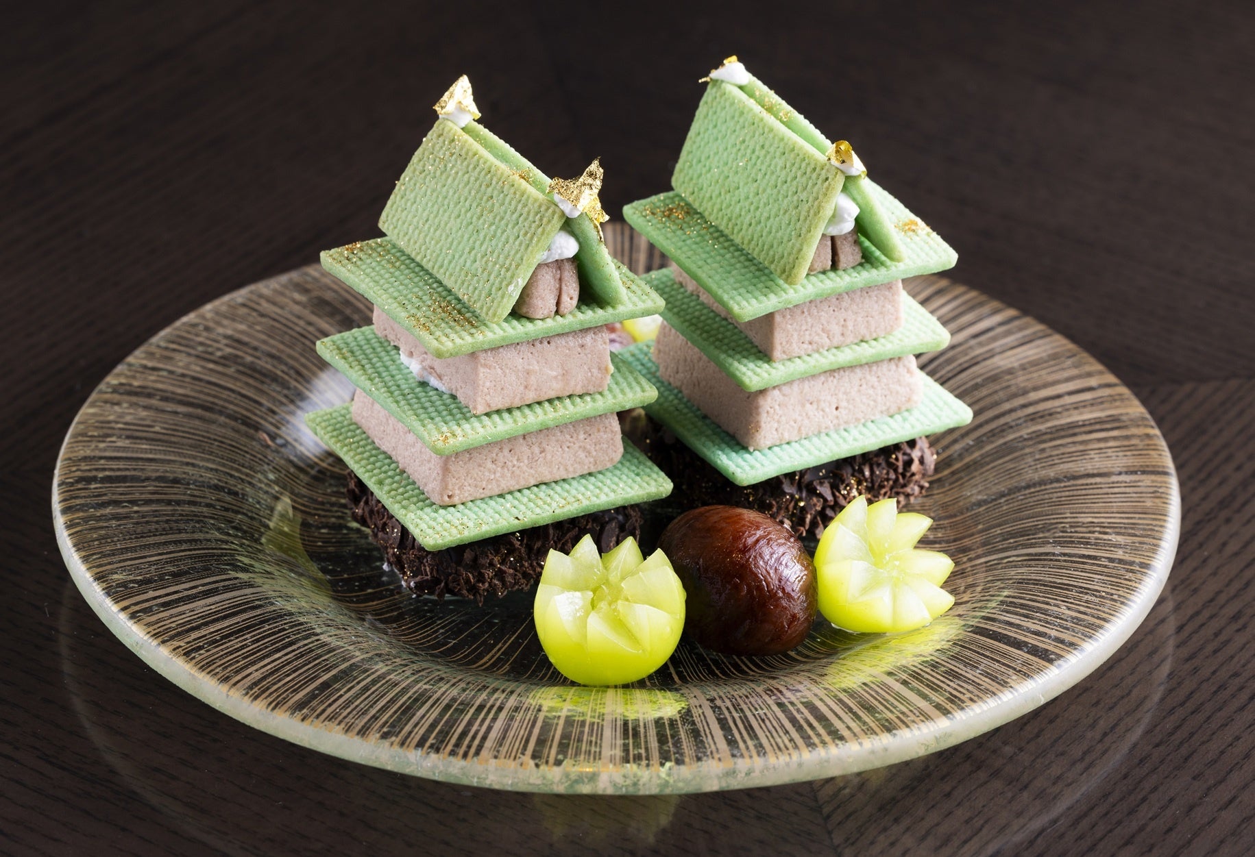 上段：「和栗ムースのキャッスルケーキ」