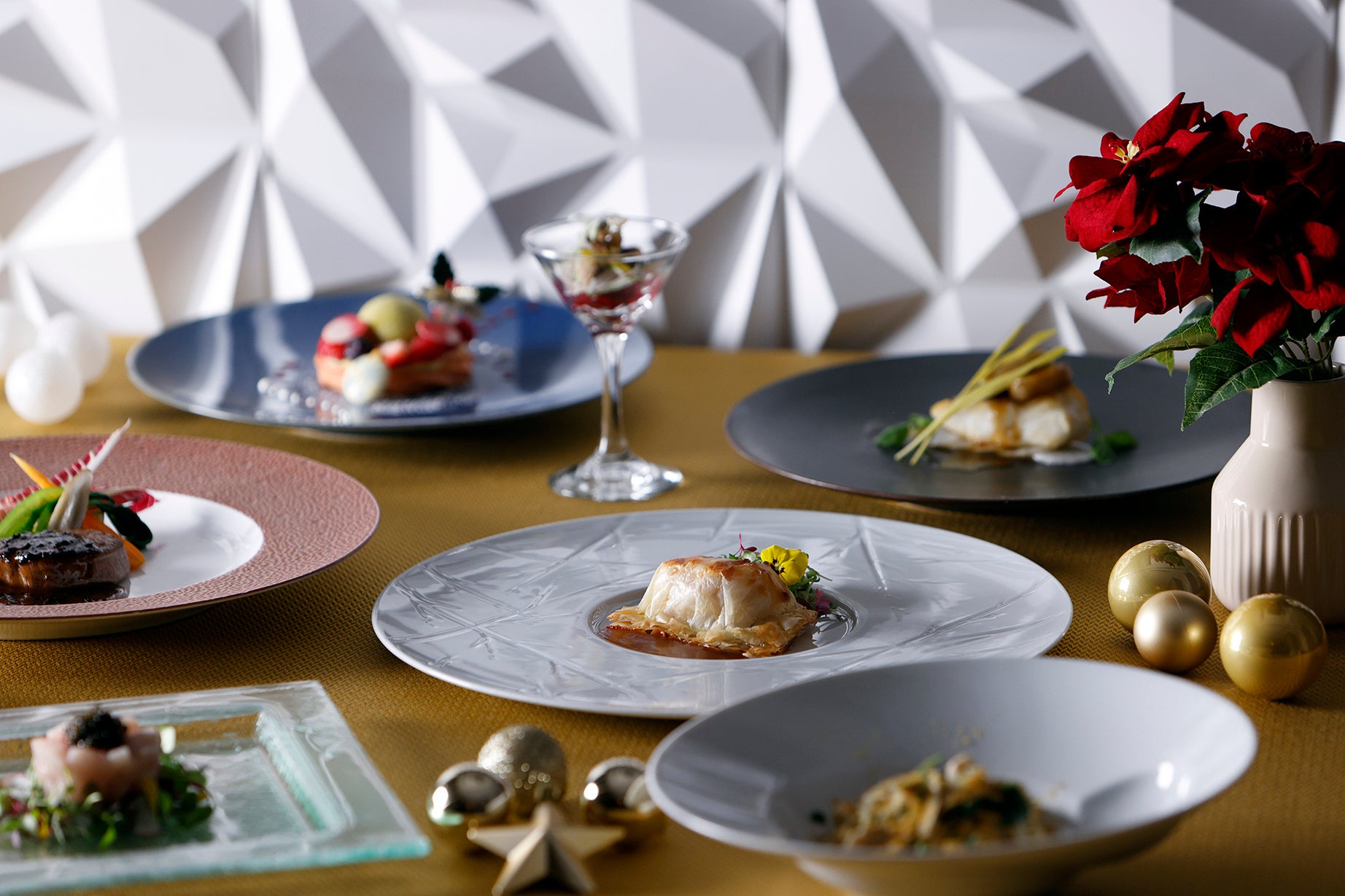 大阪マリオット都ホテルで味わう『Marriott Christmas 2026』多彩なクリスマスメニューを展開